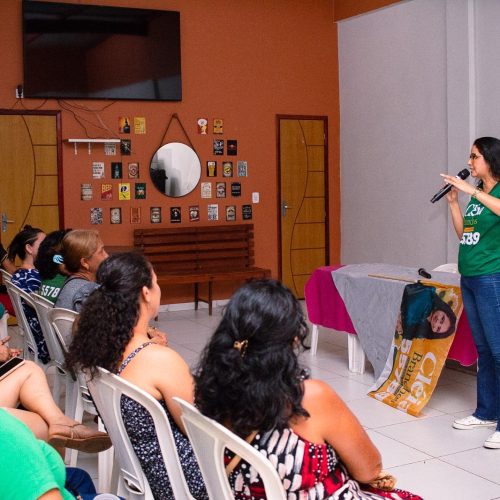 Cléia Branches aponta falta de estrutura e valorização entre profissionais que atuam nas escolas