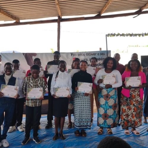 Instituto Descarte Correto realiza primeira formatura internacional e leva inclusão digital da Amazônia para Moçambique