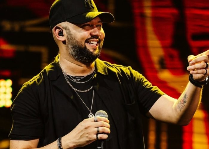Uendel Pinheiro faz show gratuito de pagode no Shopping Grande Circular nesta sexta