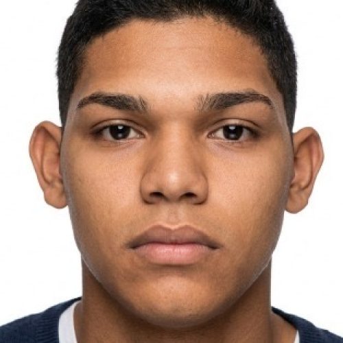 Polícia divulga imagem de suspeito de matar homem a facadas na comunidade Grande Vitória, em Manaus