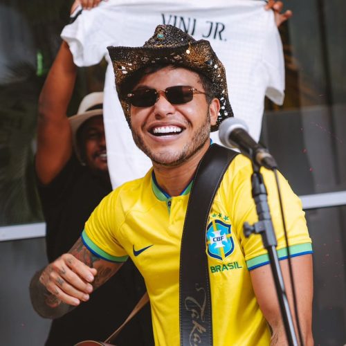 Cantor Tierry se apresenta no Clube Municipal hoje