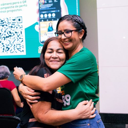 Da descoberta da leitura à defesa da Educação: Cléia Branches quer levar voz dos servidores à ALEAM