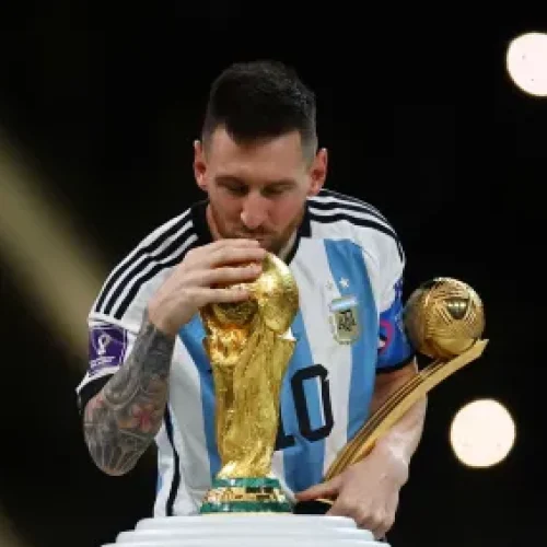 Messi anuncia saída da Seleção Argentina após 20 anos: “Me esvaziei, não tenho mais nada para dar”