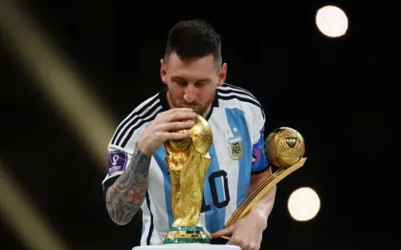 Messi anuncia saída da Seleção Argentina após 20 anos: “Me esvaziei, não tenho mais nada para dar”