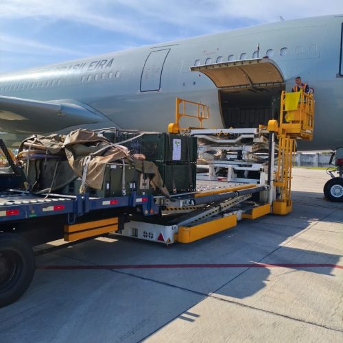 FAB envia aeronave com ajuda humanitária e militares para missão de apoio na Venezuela