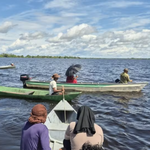 Família desaparecida após naufrágio é encontrada com vida no Rio Amazonas