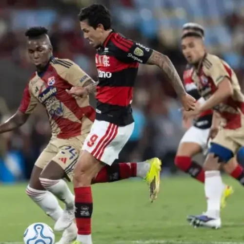 Flamengo encara Independiente Medellín em busca de vaga antecipada nas oitavas da Libertadores