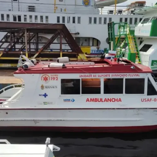 Grupo encapuzado furta ambulancha do Samu e paralisa atendimento fluvial em Manaus