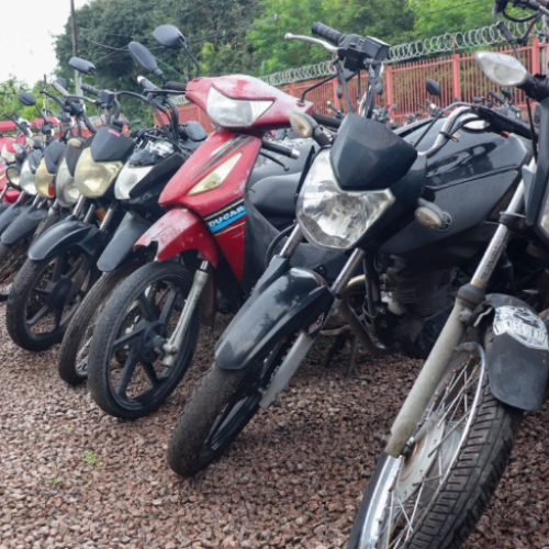 Detran-AM abre visitação de veículos que serão leiloados em Manaus
