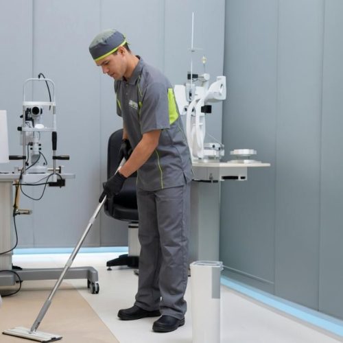 Hospitais podem virar bombas invisíveis sem higienização profissional adequada, alerta especialista da JAN-PRO