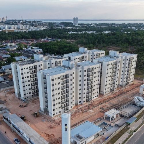 Verão em Manaus impacta ritmo de obras e beneficia construção civil